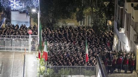 Возмущение по поводу нацистских приветствий на мемориальном мероприятии в Риме