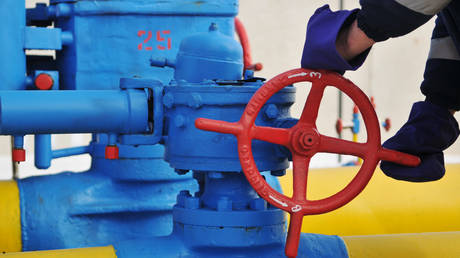 ЕС работает над тем, чтобы полностью прекратить транзит российского газа через Украину