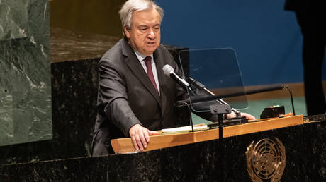 Мир вступает в «эпоху хаоса» – глава ООН