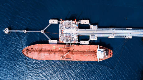 Поставки российской нефти морским транспортом восстанавливаются