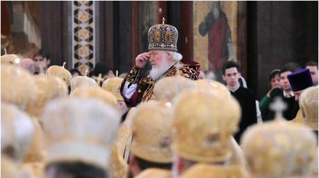 Русская церковь критикует Ватикан за благословение геев