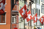 Швейцарские городские служащие получили большой сюрприз по зарплате