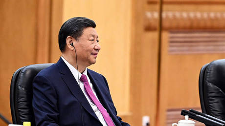 Си Цзиньпин не разрушает экономику Китая — он ее меняет