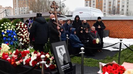 Алексея Навального похоронили в Москве