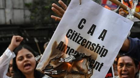 Индия огрызается на США из-за проблем с законом о гражданстве