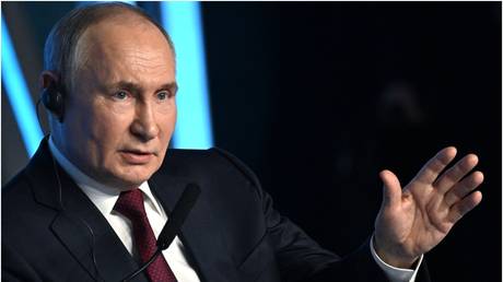 США не могли справиться с ролью единственной сверхдержавы – Путин