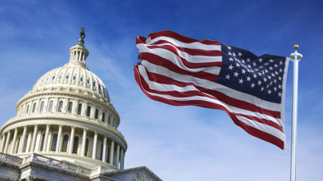 Сенат США принял законопроект о бюджете, предотвращающий приостановку работы правительства