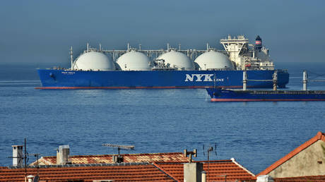 Франция наращивает импорт российского газа — Politico