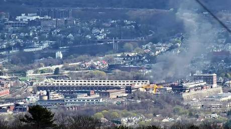 На заводе по производству боеприпасов в США вспыхнул пожар
