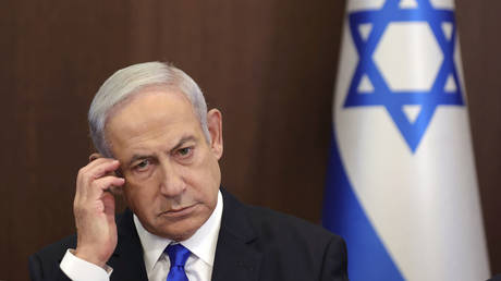 Нетаньяху проходит операцию под общим наркозом