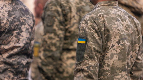 «Никто» не желает вступить в украинскую армию