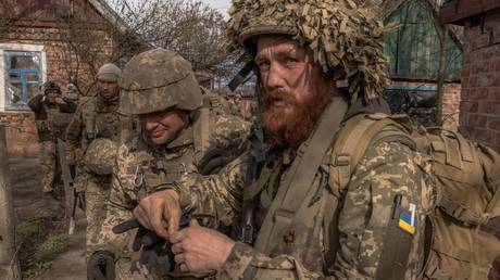 Украина находится под «серьезным риском» коллапса, предупреждает бывший британский генерал
