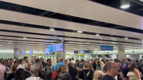 Аэропорты Великобритании парализованы из-за сбоя в общенациональной системе