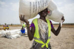 Что стоит за помощью Запада Африке?