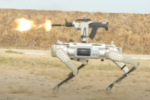 Китай демонстрирует роботов-собак, оснащенных штурмовыми винтовками (ВИДЕО