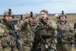 Великобритания заявила, что отправлять войска НАТО в Украину «опасно»