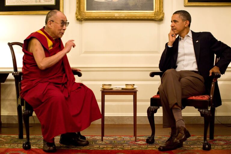 Meeting United States Of America Buddhist Hawaii Washington White House 658894 Pxhere.com 1 Scaled 2 768x512