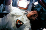 Американский астронавт лунной миссии погиб в авиакатастрофе