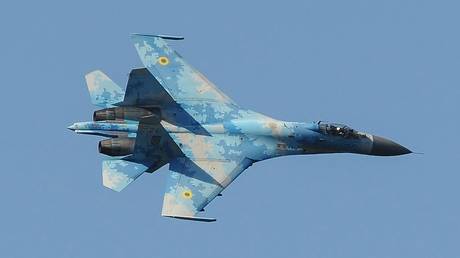Киев заявляет о первом авиаударе по приграничному региону Росси