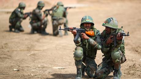 Нью-Дели пересмотрит политику набора армии – СМИ