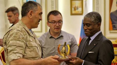 Российские инструкторы будут обучать африканских военны