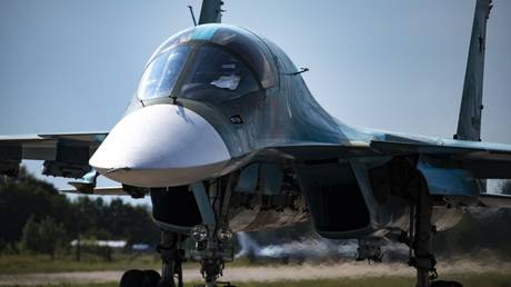 Российский бомбардировщик Су-34 разбился, экипаж поги