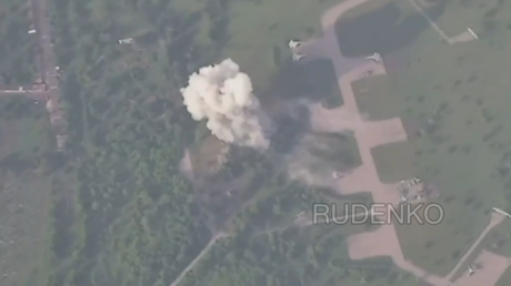 СМОТРЕТЬ Российские военные нанесли удар по украинскому аэродрому