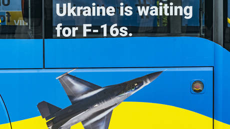 Украина недовольна США обучением пилотов F-16