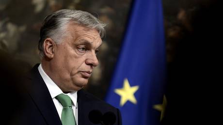 Мне не нужен мандат для содействия миру – Орбан