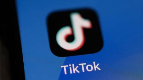 TikTok удаляет аккаунты RT и Sputnik