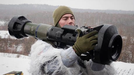 Украину обвиняют в «нерациональном использовании» оружия, поставленного Великобританией — Телеграф