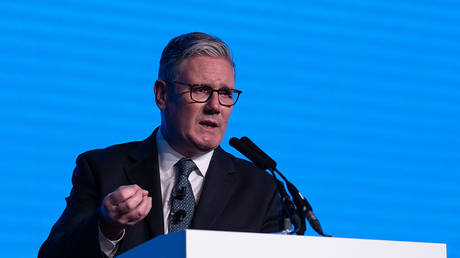 Премьер-министр Великобритании Кир Стармер назвал конфискацию российских активов сложным вопросом