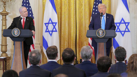 За кулисами риторики: как атака Израиля обнажила упадок влияния США