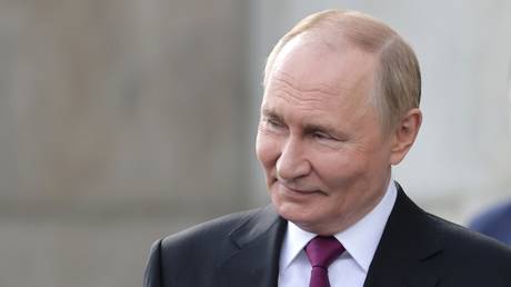 Саммит Трампа и Путина: Зеленский назвал встречу «личной победой» Москвы и концом изоляции