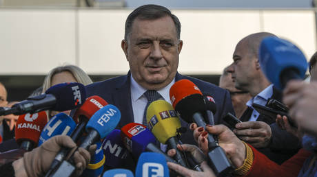 Милорад Додик обвинил Евросоюз в атаке на Республику Сербскую после подтверждения судебного приговора