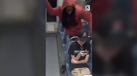 Трагедия в поезде Шарлотт: беженка из Украины погибла от беспричинного удара рецидивиста