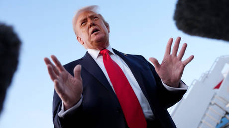 Авиаудар Израиля в Дохе: Трамп дистанцируется от действий союзника и поиск пути к миру