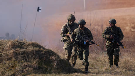 «Восточный часовой»: НАТО начинает учения у границ России на фоне спора о нарушении воздушного пространства