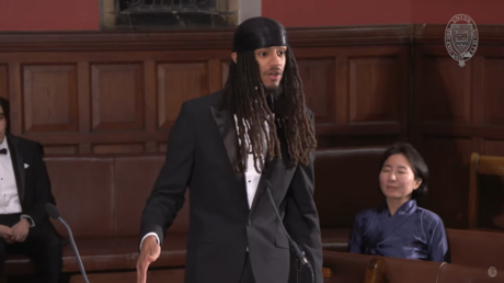 Скандал в Оксфордском союзе: избранный президент под угрозой импичмента из-за комментариев об убийстве Чарли Кирка