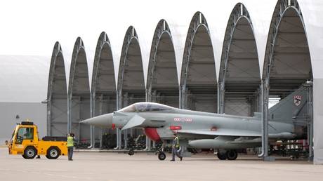 Британия отправляет истребители Typhoon в Польшу: как НАТО реагирует на «воздушные угрозы» России