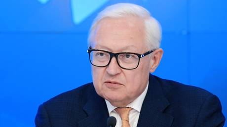 Сергей Рябков: Милитаристская истерия Запада угрожает мирным инициативам