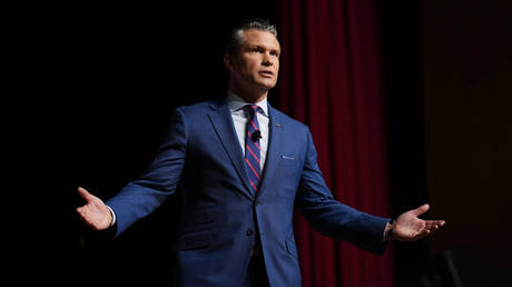 Трамп возвращает Пентагону историческое название: Военное министерство США нацелено только на победу в войнах