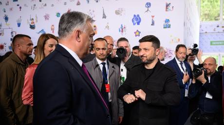 Орбан: Венгрия не намерена связывать свою судьбу с Украиной