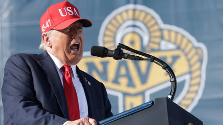 Трамп назвал удар по наркотрафику «актом доброты», Мадуро видит предлог для вмешательства