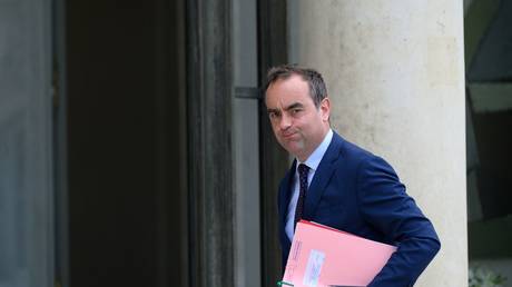 Политический кризис во Франции: правительство Легюрню пало, не проработав и месяца