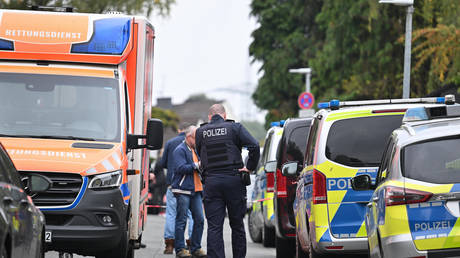 Трагедия в Хердекке: новоизбранная бургомистр ранена ножом, в деле появляются новые тревожные подробности