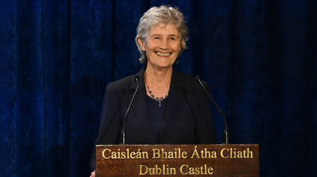 Кэтрин Коннолли: Президент-нейтралист одержал победу в Ирландии, бросив вызов милитаризации ЕС