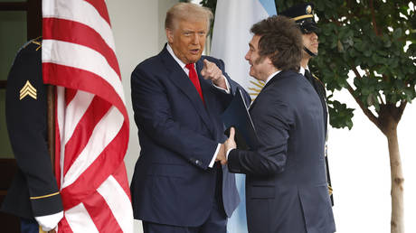 Заокеанский спасательный круг: Как Вашингтон купил победу для Хавье Милея