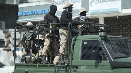 Танзания в огне: Протесты и цифровая блокада на фоне спорных выборов