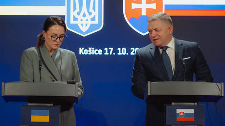 Словакия готова создать в ЕС «ось трезвомыслящих» против коллективного безумия